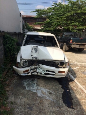 ซากโตโยต้า ปี96 เเคปเเยกขายอะไหลทั้งคันสนใจสอบถามมีหลายรุ่นเก๋งเเละกระบะ