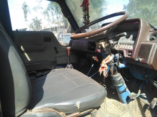 หกล้อ TOYOTA BU87-115 ดั้มหินทราย5คิว สภาพดีหัวเดิมสวยพร้อมใช้ ทะเบียนพร้อมโอน