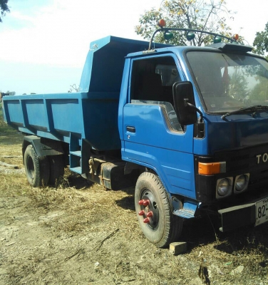 หกล้อ TOYOTA BU87-115 ดั้มหินทราย5คิว สภาพดีหัวเดิมสวยพร้อมใช้ ทะเบียนพร้อมโอน