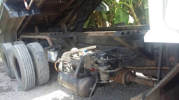 ***ขายครับ10ล้อดั๊ม 195 แรงพร้อมใช้งาน ***ขายครับ10ล้อดั๊ม 195 แรงพร้อมใช้งาน