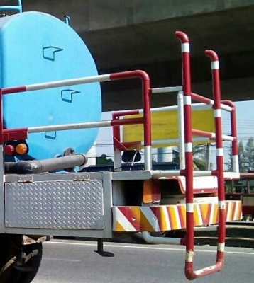 หกล้อ ฮีโน่ KR 320 EH100 pawer บรรทุกถังน้ำ 7,000ลิต อุปกรณ์ครบ สภาพดีสวยๆพร้อมใช้ ทะเบียนพร้อมโอน ราคา 490,000บ ต่อรองได้ หกล้อ ฮีโน่ KR 320 EH100 pawer บรรทุกถังน้ำ 7,000ลิต อุปกรณ์ครบ สภาพดีสวยๆพร้อมใช้ ทะเบียนพร้อมโอน ราคา 490,000บ ต่อรองได้