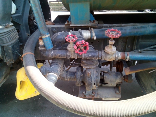 หกล้อ ฮีโน่ KR 320 EH100 pawer บรรทุกถังน้ำ 7,000ลิต อุปกรณ์ครบ สภาพดีสวยๆพร้อมใช้ ทะเบียนพร้อมโอน ราคา 490,000บ ต่อรองได้ หกล้อ ฮีโน่ KR 320 EH100 pawer บรรทุกถังน้ำ 7,000ลิต อุปกรณ์ครบ สภาพดีสวยๆพร้อมใช้ ทะเบียนพร้อมโอน ราคา 490,000บ ต่อรองได้