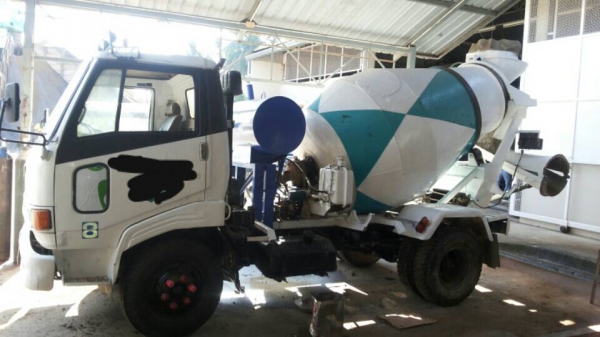 หกล้อ ฮีโน่ FC170C HO7C180 โม่ปูน3ตัน สภาพดีพร้อมใช้ ทะเบียนพร้อมโอน หกล้อ ฮีโน่ FC170C HO7C180 โม่ปูน3ตัน สภาพดีพร้อมใช้ ทะเบียนพร้อมโอน