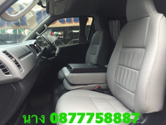 ดีเซลปี12เกียMTสีเทาหุ้มเบาะสามแถวโทร 0877758887นาง ดีเซลปี12เกียMTสีเทาหุ้มเบาะสามแถวโทร 0877758887นาง