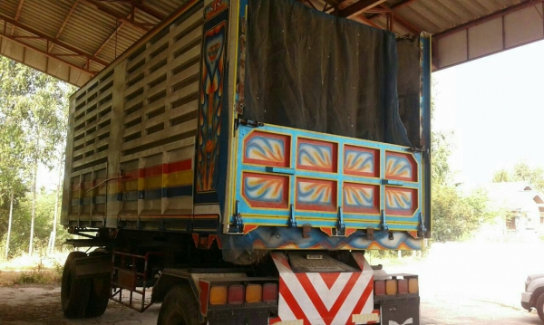 ขายรถพ่วง 18 ล้อ แม่-ลูก กระบะเหล็กคอกเกษตรดั้ม HINO ซูโม้ 227 รถสะภาพดี พร้อมใช้ ราคา1100000 สนใจโทรคุยกันครับ