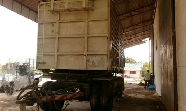 ขายรถพ่วง 18 ล้อ แม่-ลูก กระบะเหล็กคอกเกษตรดั้ม HINO ซูโม้ 227 รถสะภาพดี พร้อมใช้ ราคา1100000 สนใจโทรคุยกันครับ