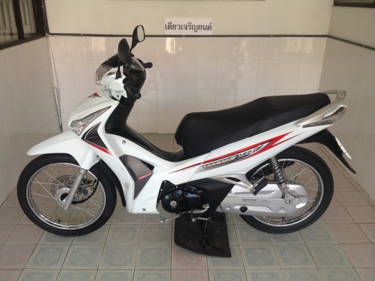 Wave125i โฉมล่าสุด ลายใหม่ สต๊าดมือ วิ่ง9000 ปลายปี56 (ของแถม 4 รายการ)