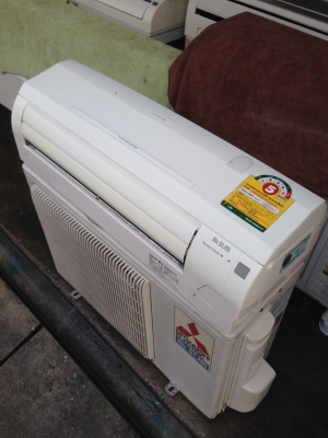 **** ขายแอร์ Mitsubishi 12500 BTU สภาพสวย **** **** ขายแอร์ Mitsubishi 12500 BTU สภาพสวย ****