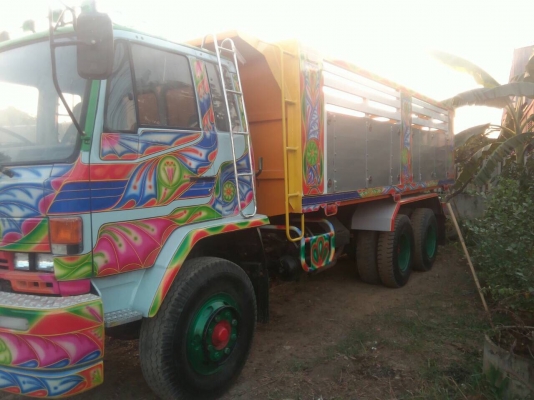 ขายครับ อีซูซุ 210 10 ล้อดั้ม เครื่องเดิม เกียร์เดิม พร้อมใช้งานครับ