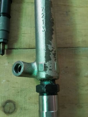 หัวฉีดวีโก้ VN 2500 CC.รางหัวฉีด VN 2500 CC.ท้ายรางไฟฟ้า  0859232851