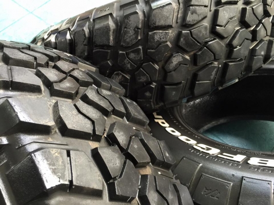 ขาย ยางBF mud km2 265/75/16 ใช้น้อย ดอกเต็มๆทุกเส้น