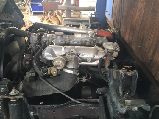 ขายNKRหกล้อสั่นรถห้างแท้เครืองเทอร์โบ ขาย สด ผ่อนจดปี 2547