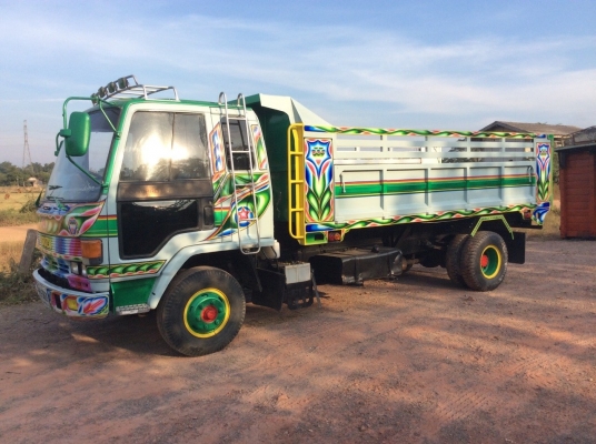 6ล้อ ISUZU ROCKY ดั๊ม เครื่อง 175 แรง เบรคจิ๊ฟฟี่ พวงมาลัยพาว์เวอร์ ช่วงล่างใหญ่ หัวดี เครื่องดี ครัทซีสวย ยาง825 รถสวยพร้อมใช้งาน ขาย 600,000 บาท( ศุภากร081-1903107, 081-4252943)