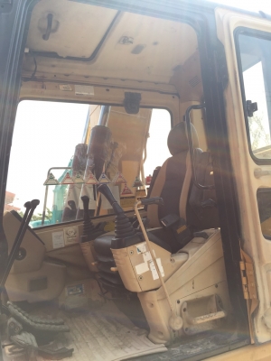 ขายด่วนรถขุด CAT 312 V2 เก่าญี่ปุ่น  สภาพสวยมากๆๆ  ทำสีใหม่ เป็น  CAT 312D  กระบอกดำ แทรค 70  อาร์มพิเศษ  สนใจโทร 089-7462641  เจ๊สุวรรณีจ้า