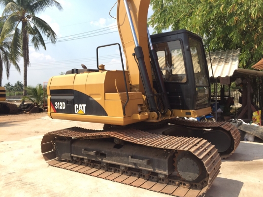 ขายด่วนรถขุด CAT 312 V2 เก่าญี่ปุ่น  สภาพสวยมากๆๆ  ทำสีใหม่ เป็น  CAT 312D  กระบอกดำ แทรค 70  อาร์มพิเศษ  สนใจโทร 089-7462641  เจ๊สุวรรณีจ้า