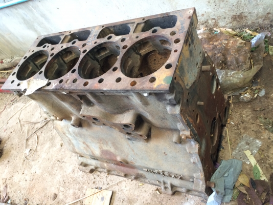 เสื้อสูบ CAT 3304 มือสองจากนอก