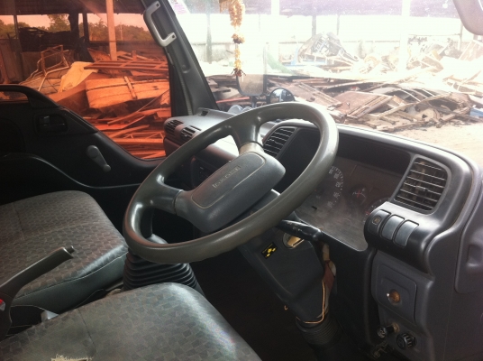 ISUZU NKR 71LY52E5 เทรน Tadano เครื่อง4HG-130 Turbo เครื่องดี คัสซีสวย แอร์ วิทยุ ทะเบียนเต็มพร้อมโอน