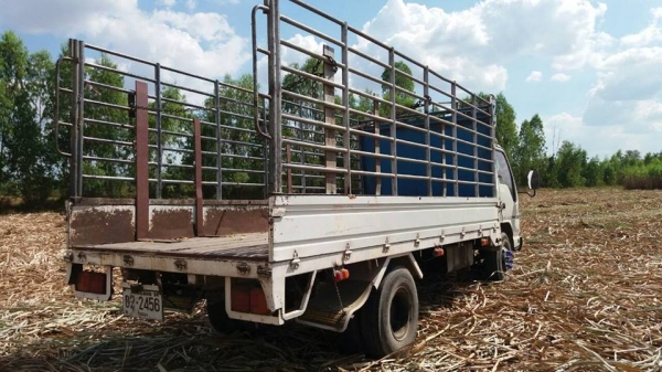 ขายรถ6ล้อ NPR130เทอร์โบ ปี50 เครื่องดีแคชซีสวย ภายในสวย เอกสารพร้อมโอน สนใจโทร 090-8588220คุณนะ 093-3258446คุณบิว หรือเข้าดูสินค้าอื่นๆได้ที่ www.truck.in.th/498 หรือเพจFacebook ณรงค์ ซื้อขายรถมือสอง (เว็บไซต์ส่วนตัว) หรือFacebook คุณนะ รถบรรทุก