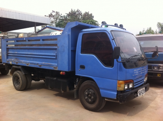 ISUZU NKR71LY ดั้ม เครื่อง 4HG1-130 Turbo เครื่องดี คัสซีสวย แอร์เย็น ทะเบียนเต็มพร้อมโอน