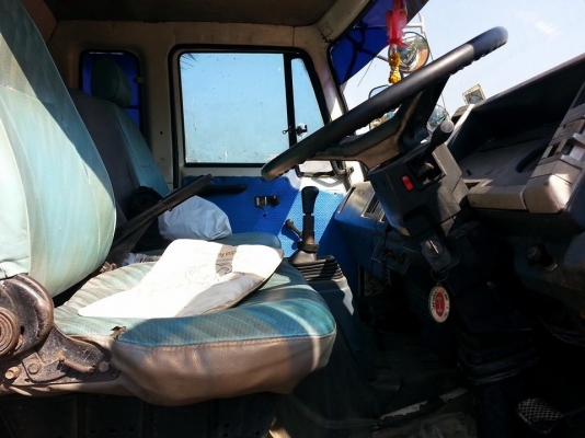 ขายเทรลเลอร์ร็อกกี้175แรง เครื่องดีแคชซีสวย พร้อมใช้งาน เอกสารพร้อมโอนสนใจโทร 090-8588220คุณนะ 093-3258446คุณบิว หรือเข้าดูสินค้าอื่นๆได้ที่ www.truck.in.th/498 หรือเพจFacebook ณรงค์ ซื้อขายรถมือสอง (เว็บไซต์ส่วนตัว) หรือFacebook คุณนะ รถบรรทุก