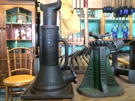 ขายแม่แรงโบราณแพคคู่ 2 สัญชาติ ยกได้ 2 ตัน