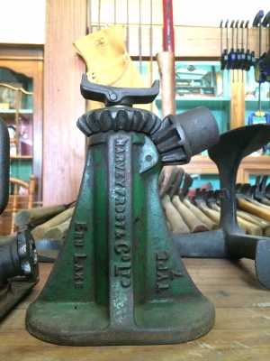 ขายแม่แรงโบราณแพคคู่ 2 สัญชาติ ยกได้ 2 ตัน