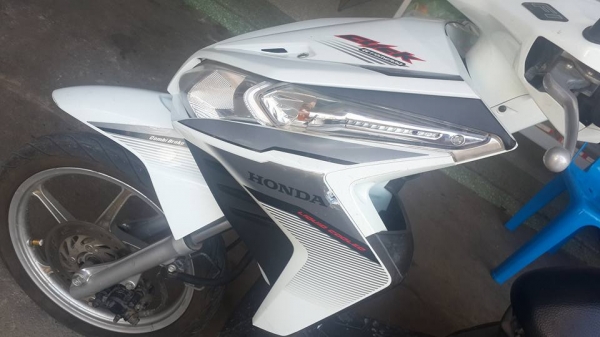 ขายฮอนด้าคลิ๊ก 110i ปี 51 สีขาว