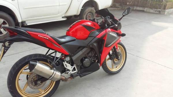 ขายถูกกว่าจักรยาน Honda CBR150R