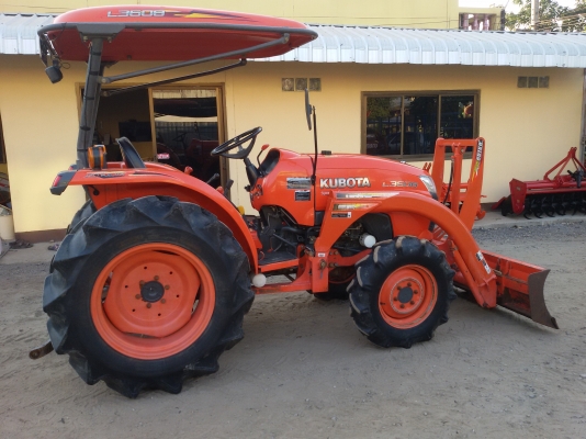 ปัญญาแทรคเตอร์..จัดมาให้ครับ ด่วน!!!คูโบต้า L3608 พร้อมใบมีดคานบน เล่มทะเบียนพร้อม สภาพเดิมๆ