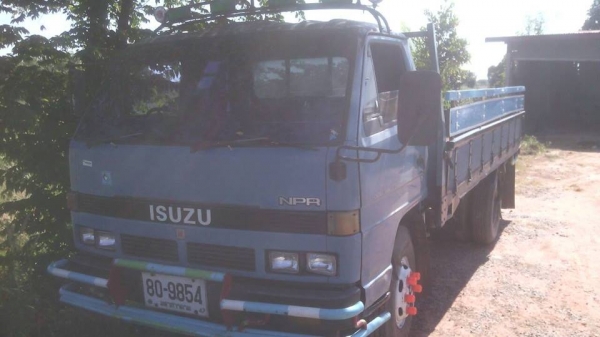ขายรถ6ล้อ NPR115แรง สั่งลุยแท้ เครื่องดี แคชซีสวย สภาพพร้อมใช้งาน เอกสารพร้อมโอน สนใจโทร 090-8588220คุณนะ 093-3258446คุณบิว หรือเข้าดูสินค้าอื่นๆได้ที่ www.truck.in.th/498 หรือเพจFacebook ณรงค์ ซื้อขายรถมือสอง (เว็บไซต์ส่วนตัว) หรือFacebook คุณนะ รถบรรทุก