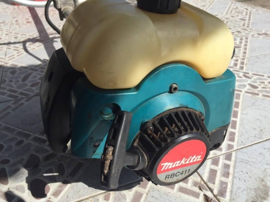 ขายเครื่องตัดหญ้า MAKITA RBC 411 มือสอง สภาพดี ครับ