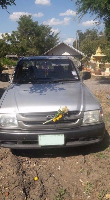 **155,000 บ.ต่อรอง/// กระบะ TOYOTA HILUX TIGER 2.5 D4D ตอนเดียวปี46/03 เล่มทะเบียนครบ **ขาย HILUX TIGER 2.5 D4D กระบะตอนเดียว สภาพพร้อมใช้ เดิมบาง ราคาเบาๆ TOYOTA HILUX TIGER 2.5 D4D (คอมมอนเรล)โฉม SINGLECAB ปี46/03 เครื่องเดิม เกียร์เดิม ครับ เครื่องดี แ