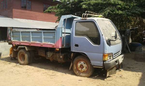 ดั้มNPR-120แรง ฝาขาว จดปี47 ช่วงล่างเดิม พ.พาวเวอร์ แอร์ ทะเบียนเต็ม