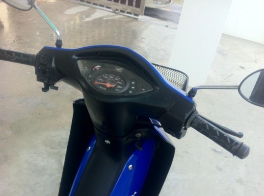 Honda Wave100 Ubox สีสวยเครื่องดีมาก ภาษีไม่ขาดต่อ