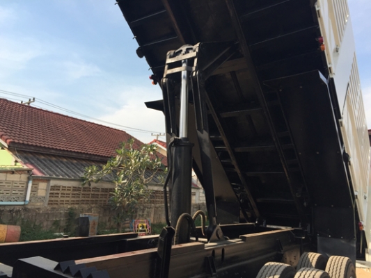 ขายกระบะดั้มสามมิตรใหม่ พร้อมอุปกรณ์ครบชุด สภาพสวย ยกลงจาก HINO MEGA 320