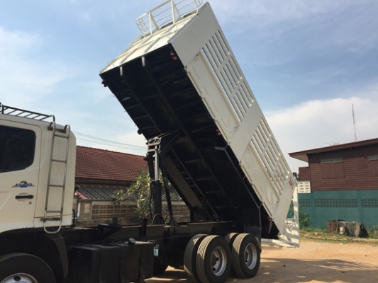 ขายกระบะดั้มสามมิตรใหม่ พร้อมอุปกรณ์ครบชุด สภาพสวย ยกลงจาก HINO MEGA 320