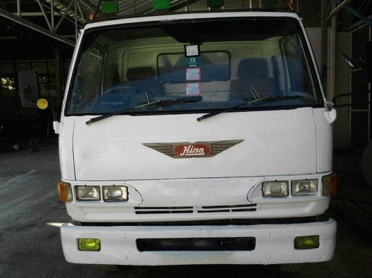 รถฮีโน่  6  ล้อ โม่ปูน FC170A / 180 แรงม้า. ปี 48.   สนใจติดต่อ  081 - 6079515