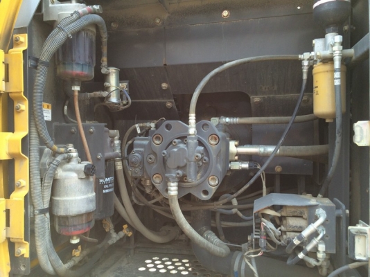 Sumitomo SH200-5 ปี 2010 ใบแทร็ค 70 นำเข้าจากญี่ปุ่น ถึงไทยแล้วครับ สวยมาก