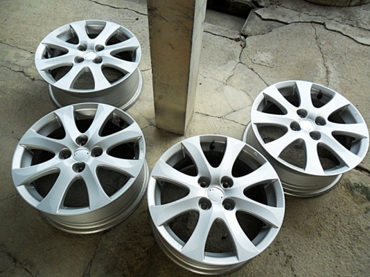 แม็กเก๋งขอบ15แท้  4รู100 สวยใหม่กริ๊บ (4วง 3,800)