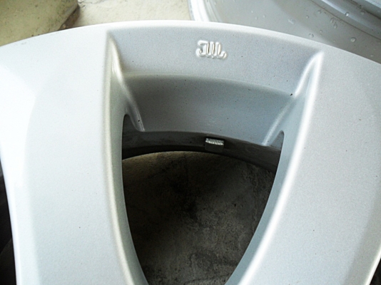 แม็กเก๋งขอบ15แท้ 4รู100 สวยใหม่กริ๊บ (4วง 3,800) แม็กเก๋งขอบ15แท้ 4รู100 สวยใหม่กริ๊บ (4วง 3,800)