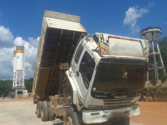 รถอีซุซุ 10 ล้อดั้ม FXZ  270 แรงม้า ปี 49.    สนใจติดต่อ  081 - 6079515