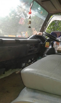 6ล้ออีซูสุ 130  แรงม้า  ปี49 เฟื่องท้ายF. พร้อมใช้งาน เล่มติดมือ