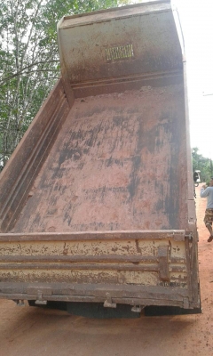 6ล้ออีซูสุ 130  แรงม้า  ปี49 เฟื่องท้ายF. พร้อมใช้งาน เล่มติดมือ