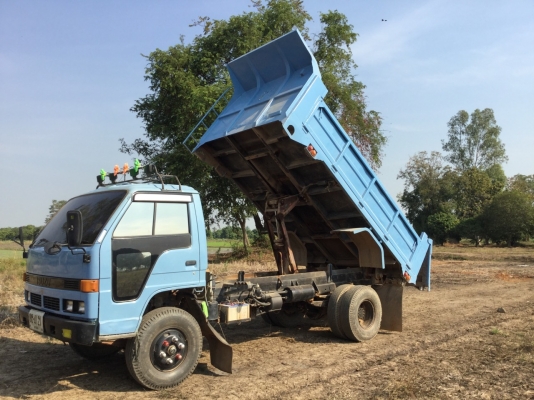 ขายหกล้อดั้ม NPR 135 แรงม้า