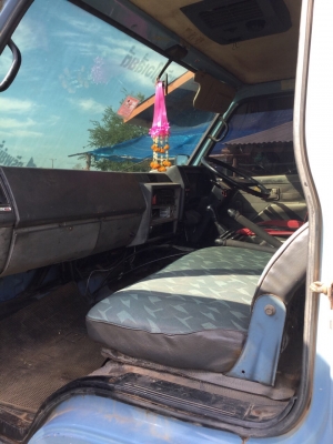 ขายหกล้อดั้ม NPR 135 แรงม้า