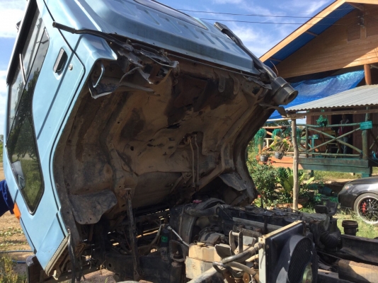 ขายหกล้อดั้ม NPR 135 แรงม้า