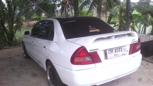 ขายรถเก๋งมิตซูท้ายเบนซ์ MITSUBISHI LANCER เก๋งสองตอน สีขาวดำ รถบ้าน ขายรถเก๋งมิตซูท้ายเบนซ์ MITSUBISHI LANCER เก๋งสองตอน สีขาวดำ รถบ้าน