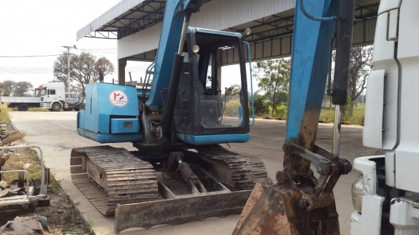 ขายแม็คโคร KOMATSU PC60-7 สภาพพร้อมใช้งาน เครื่องปั้มดี เอวแน่นโซ่สวย รถพร้อมใช้งาน เอกสารสัญญาซื้อขาย