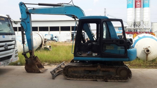 ขายแม็คโคร KOMATSU PC60-7 สภาพพร้อมใช้งาน เครื่องปั้มดี เอวแน่นโซ่สวย รถพร้อมใช้งาน เอกสารสัญญาซื้อขาย