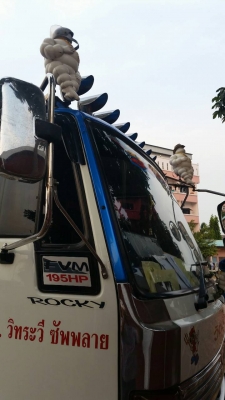 มี2คัน สิบล้อ อีซูซุ ร็อค195นางฟ้าแท้ บรรทุกถังน้ำมัน16,000ลิต อุปกรณ์ครบ สภาพดีสวยจัดนางฟ้าจริงๆ ทะเบียนพร้อมโอน มี2คัน สิบล้อ อีซูซุ ร็อค195นางฟ้าแท้ บรรทุกถังน้ำมัน16,000ลิต อุปกรณ์ครบ สภาพดีสวยจัดนางฟ้าจริงๆ ทะเบียนพร้อมโอน